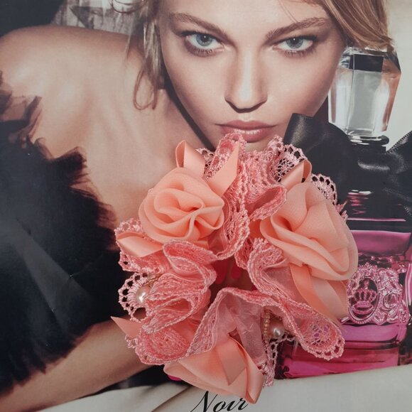 Women Fashion Pink Roses Long Hair Scrunchie Elastic Tie Elegant Accessory Gift - Picture 2 of 4